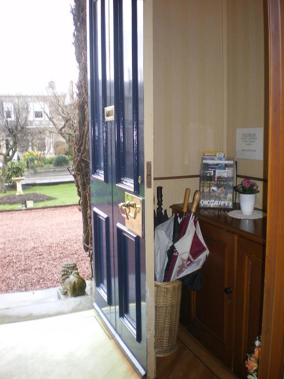 Langley Bank Guest House Ayr Exterior foto